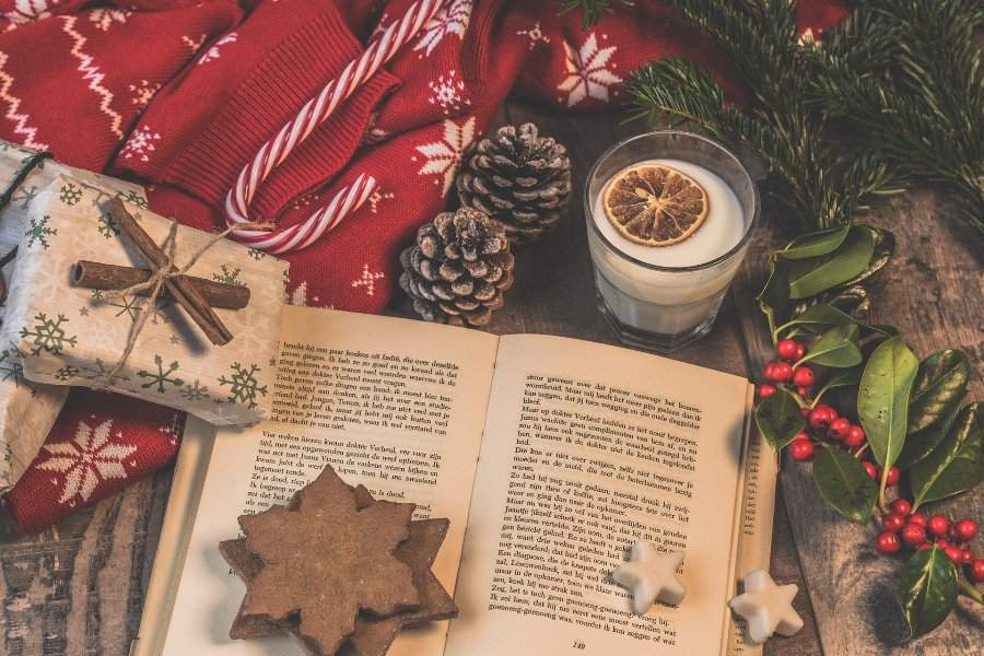7 χριστουγεννιάτικα βιβλία για μεγάλους